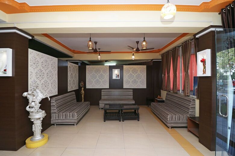 Hotel Oyo 23635 Sher E Bengal