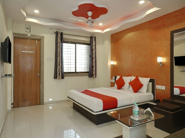 Hotel Oyo 13902 Orient Bay Inn