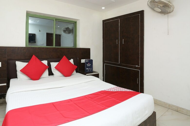Oyo 26771 Hotel Lotus Inn