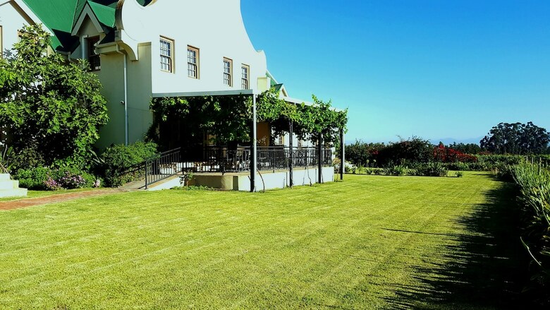 Hotel Cana Vineyard Guesthouse