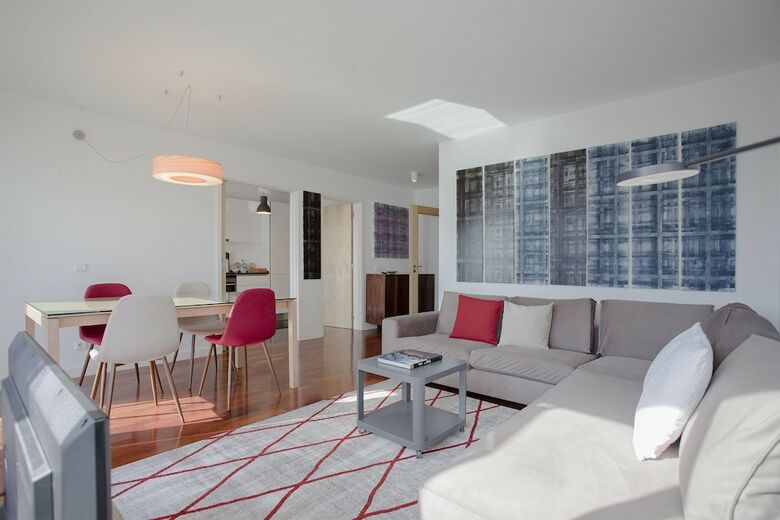 Liiiving - Bright Light Apartment