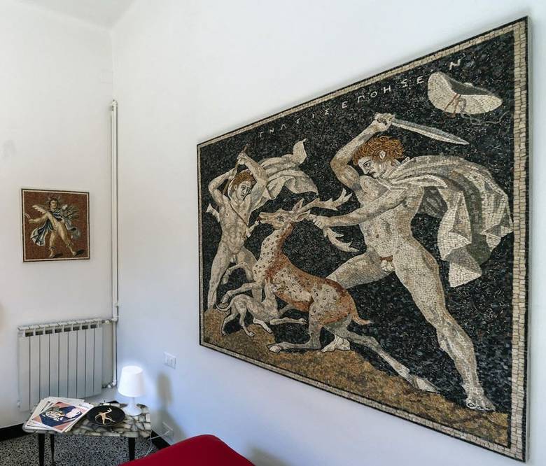 Exclusive Art Apartment