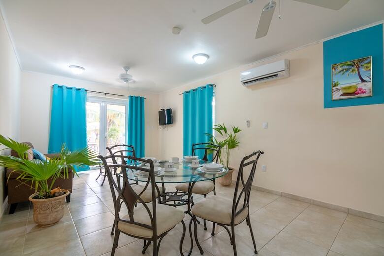Hotel Aqua Viva Suites