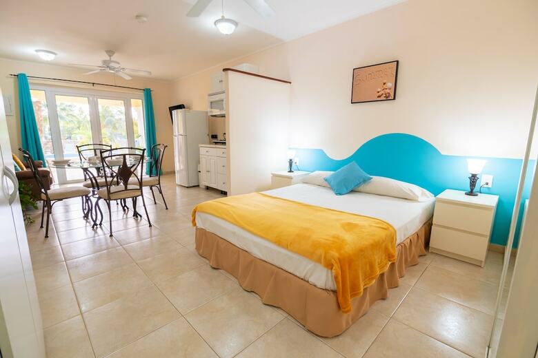 Hotel Aqua Viva Suites
