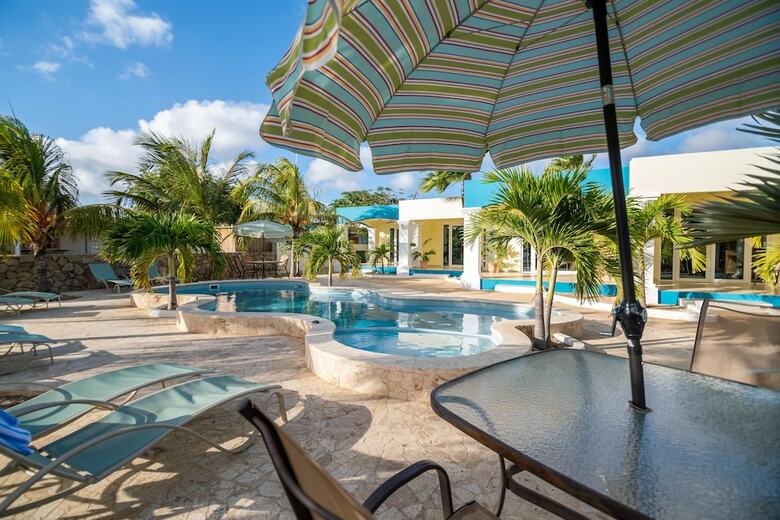 Hotel Aqua Viva Suites