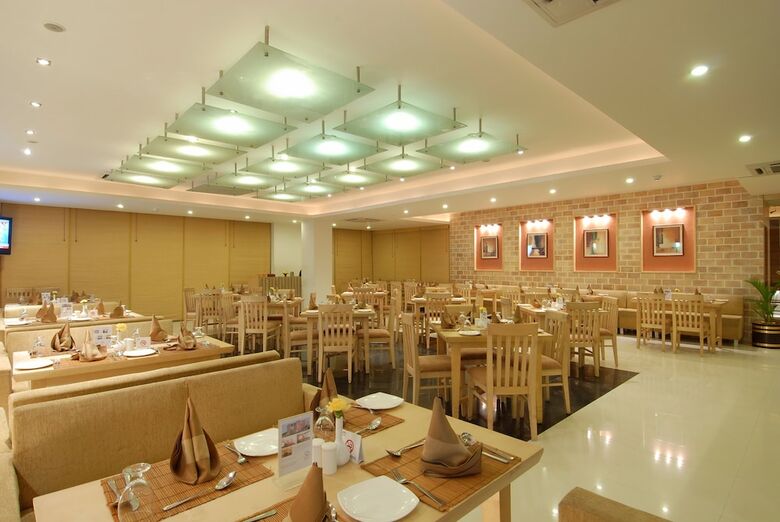 Hotel Cambay Sapphire Ahmedabad