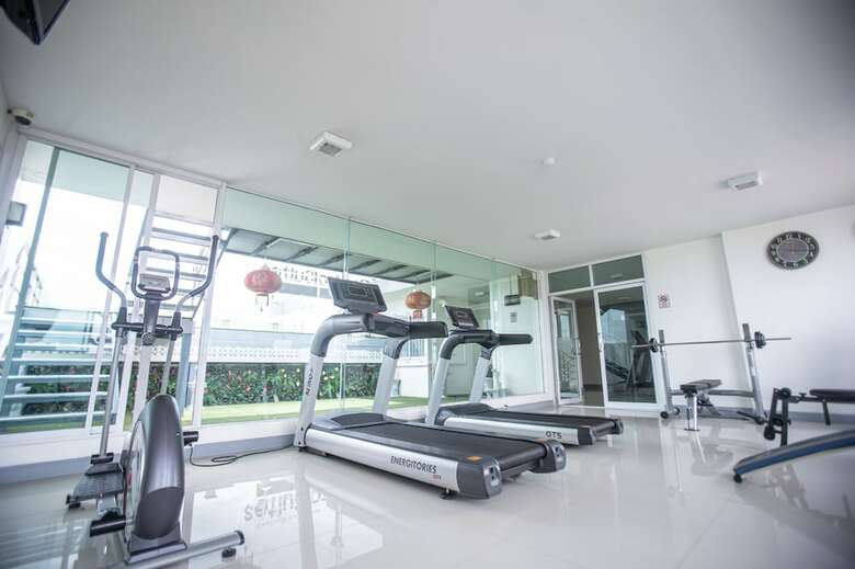 Hotel The Greenery Central Suites