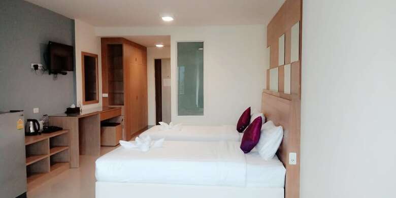 Hotel The Greenery Central Suites