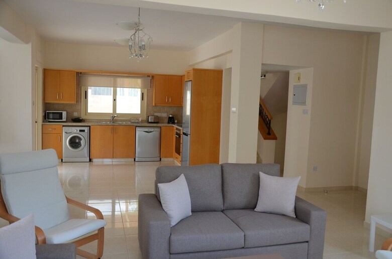 Anthorina Villa 15