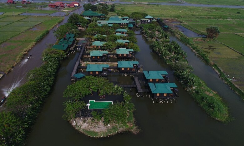 Hotel Inle Heritage Stilt House