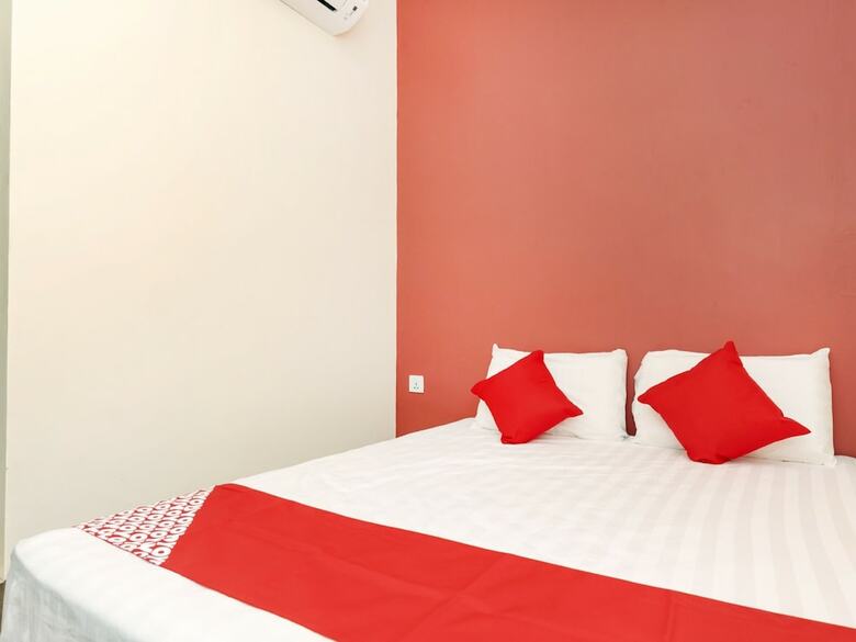 Oyo 778 Bmw 2 Hotel