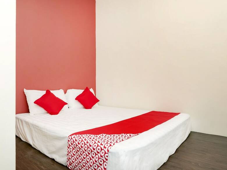 Oyo 778 Bmw 2 Hotel