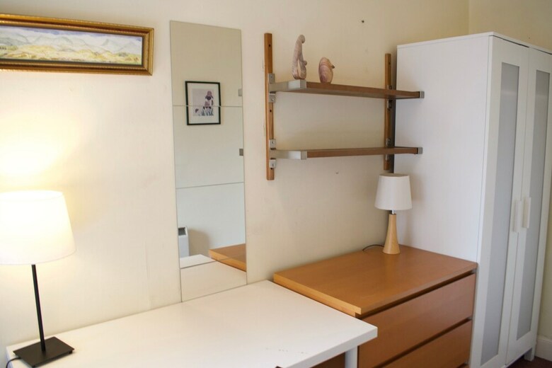 Traditional 3 Bedroom Apartment In Bruntsfield