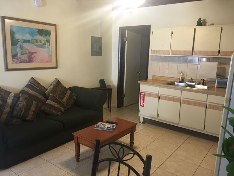 Hotel Sunset Gardens Guesthouse