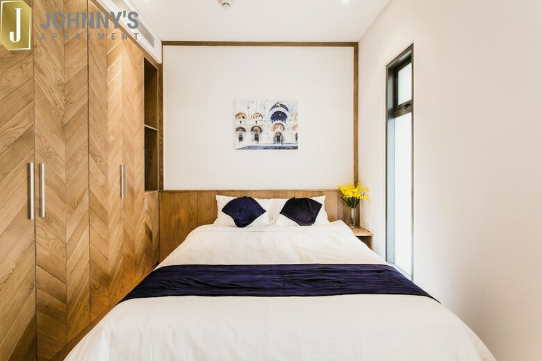Johnny's Apartment & Ocean Villa
