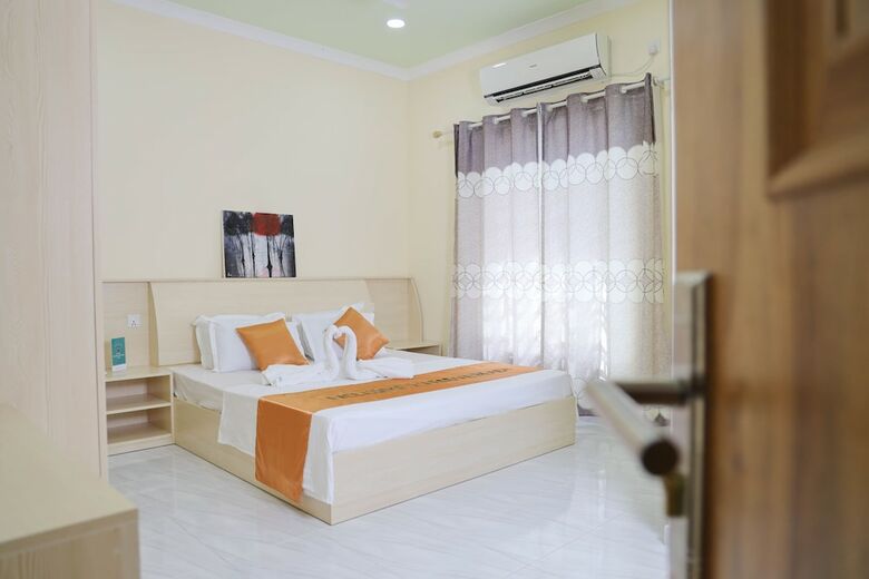 Hotel Clove Beach