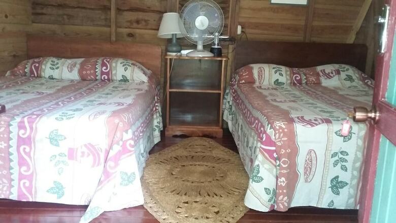 Hotel Secret Cabins At Firefly Beach
