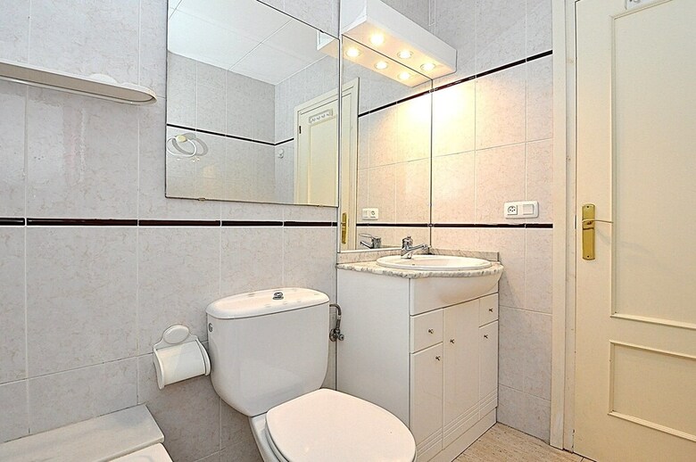 Apartment Llaverias-calafats 171