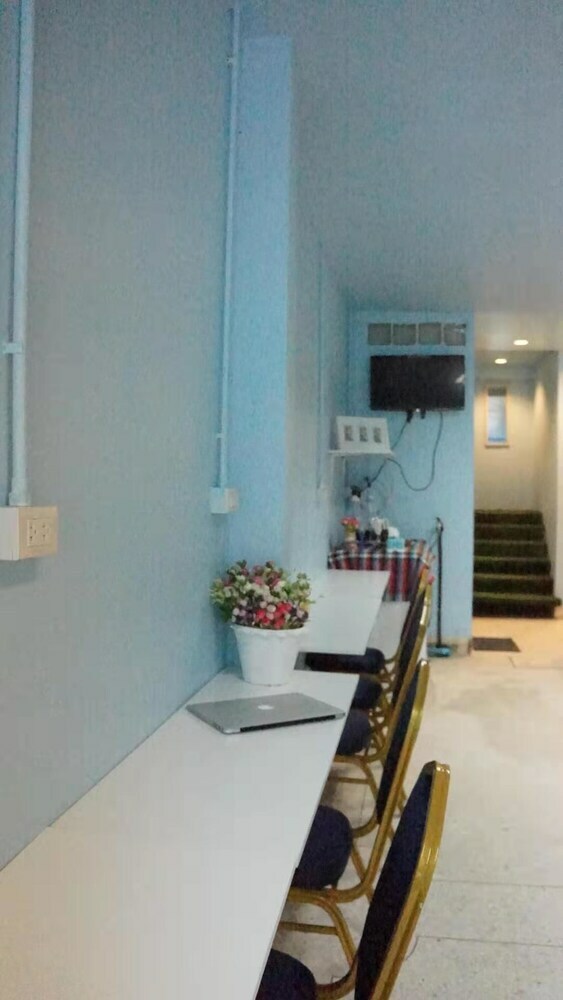 Hostal Blue House Hua Lamphong - Hostel