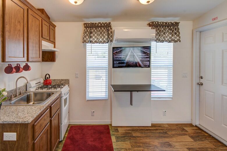 Hotel Windmill Trailer Court ? Extended Stay Studios