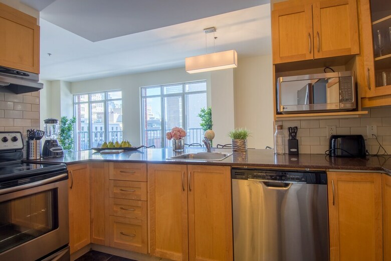 Airy Downtown Apartments By Nuage