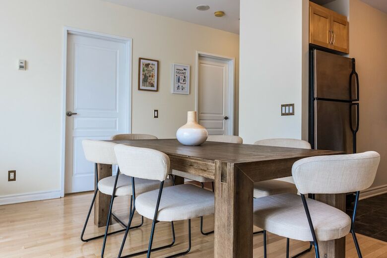 Airy Downtown Apartments By Nuage