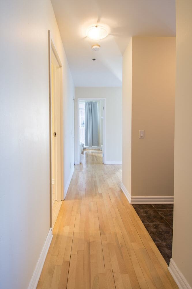 Airy Downtown Apartments By Nuage