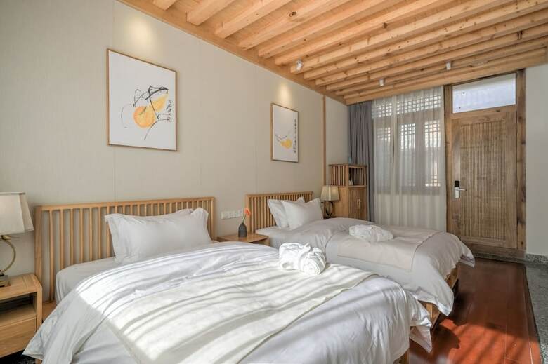 Posada Floral Hotel Lijiang Huazizai