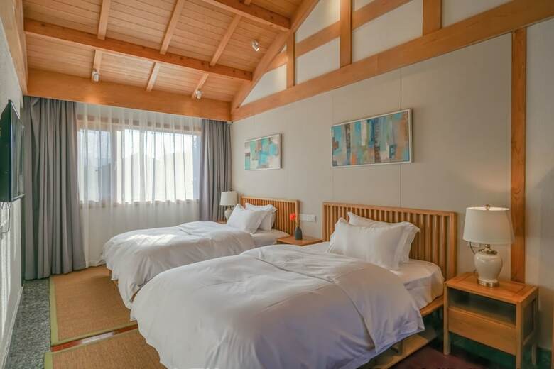 Posada Floral Hotel Lijiang Huazizai