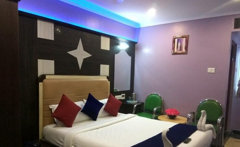 Hotel Aakash Residency