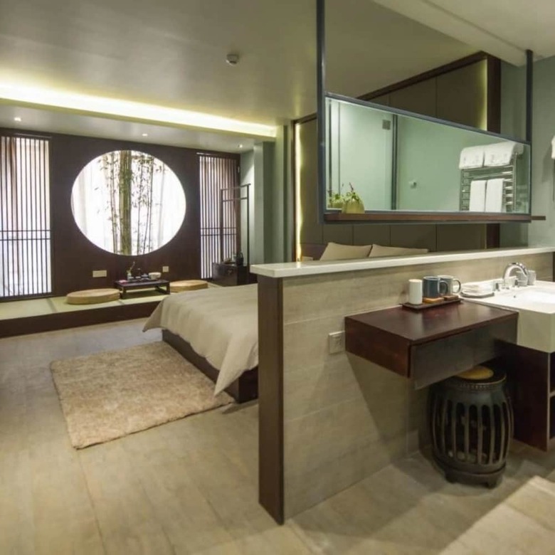 Floral Hotel Fenghuang Molan Riverview