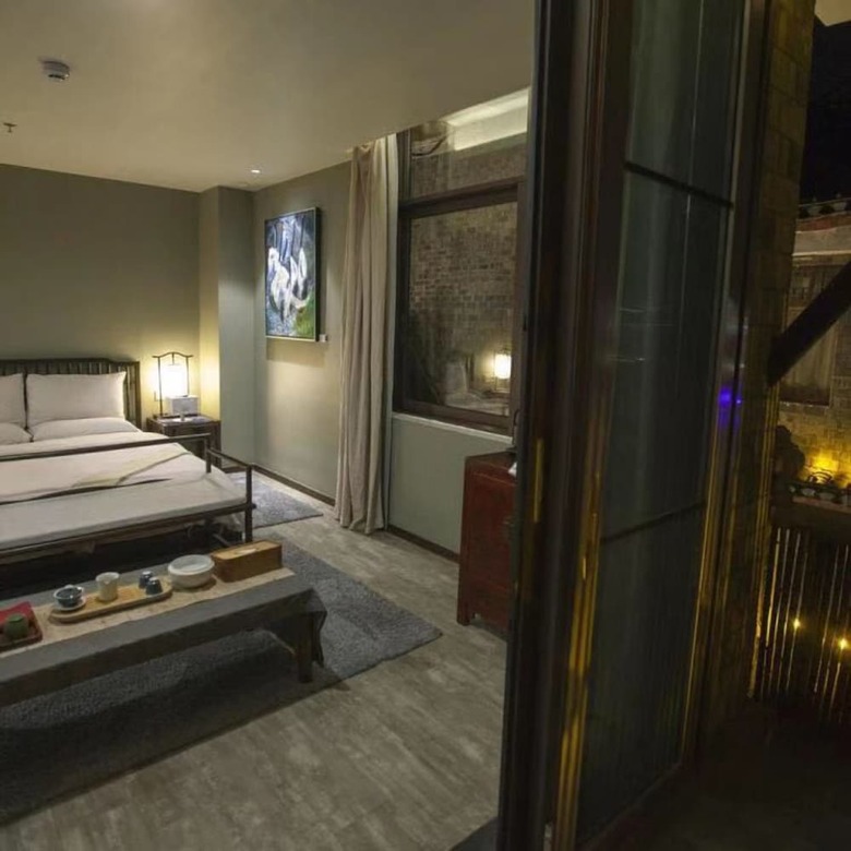 Floral Hotel Fenghuang Molan Riverview