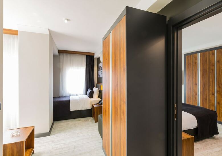 Hotel Azra Suite Otel