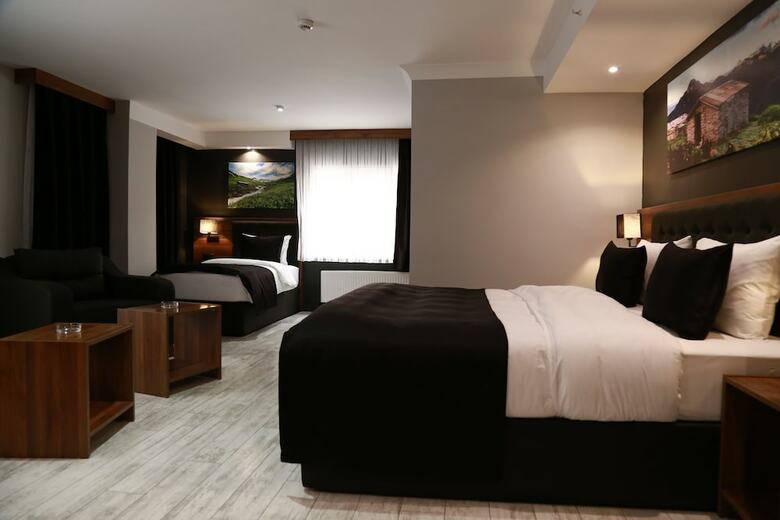 Hotel Azra Suite Otel