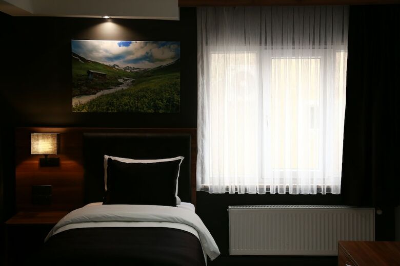 Hotel Azra Suite Otel