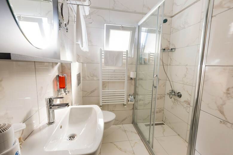 Hotel Azra Suite Otel