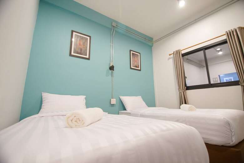 Hotel Suree House