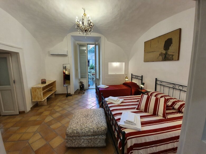 Bed & Breakfast Spanish Palace Rooms, Apartment & Terrace