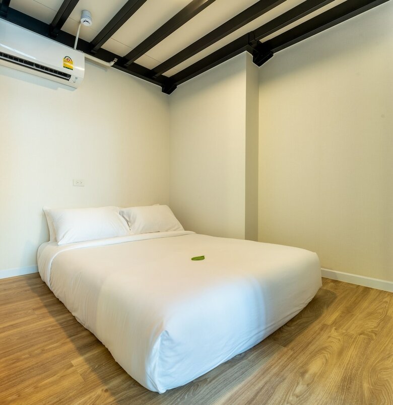 Q-box Hotel Bangkok Blossom
