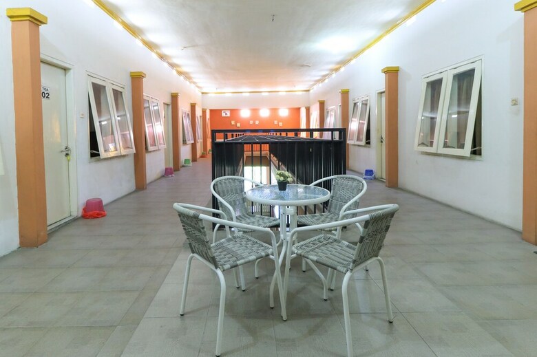 Hotel Babussalam Homestay