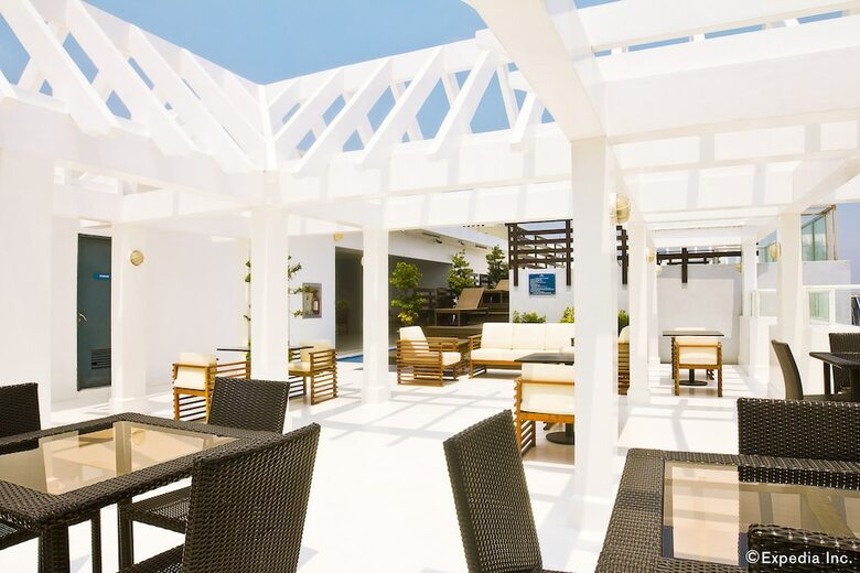 Hotel Microtel By Wyndham Mall Of Asia