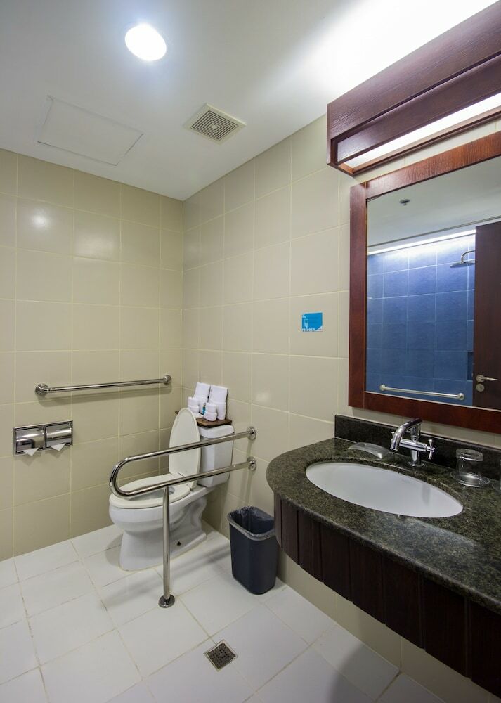 Hotel Microtel By Wyndham Mall Of Asia