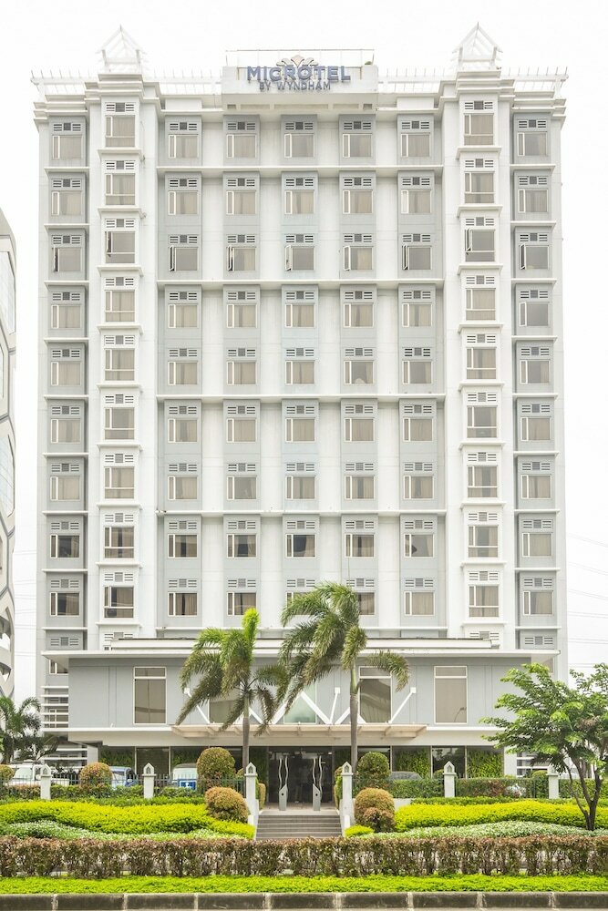 Hotel Microtel By Wyndham Mall Of Asia