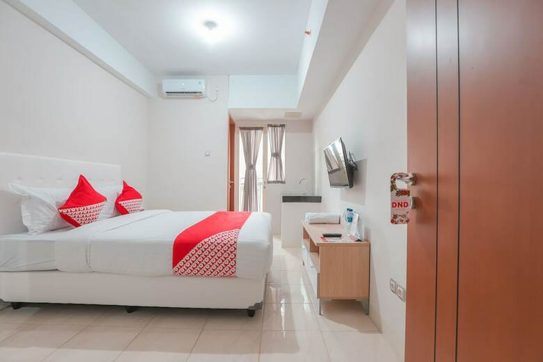 Hotel Oyo 498 Green Lake View Ciputat