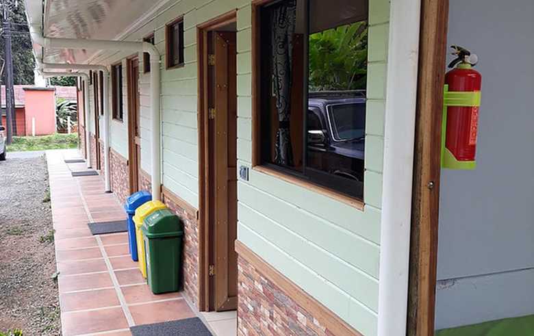 Le Petit Hotel