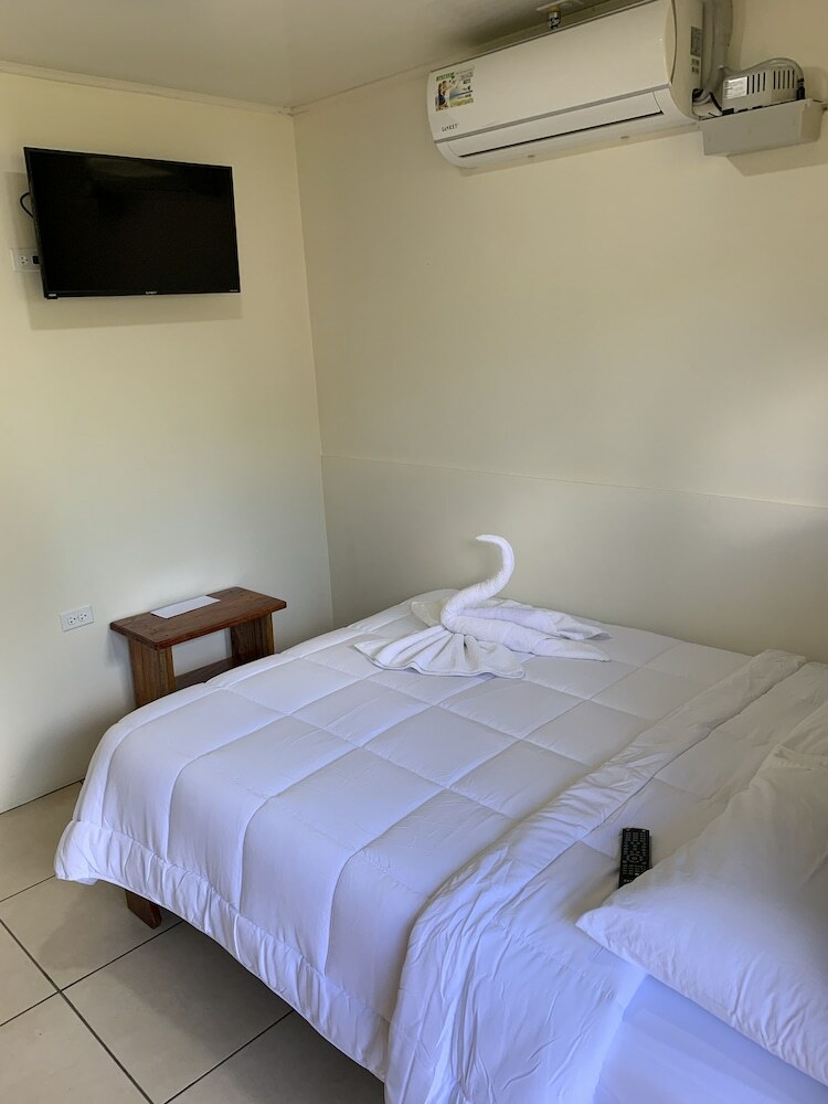 Le Petit Hotel