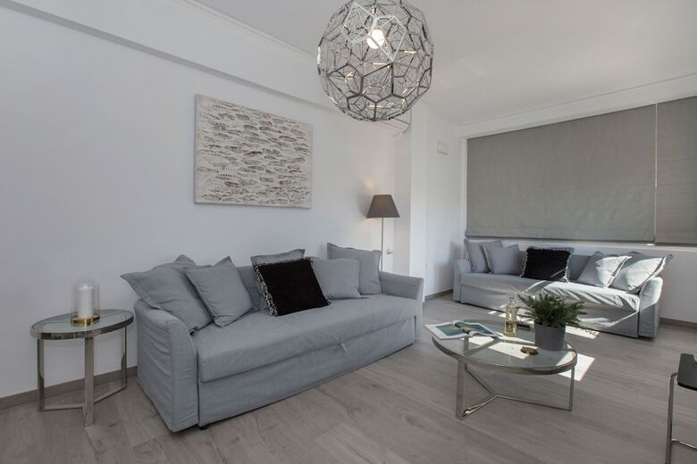 Beautiful Apartment Near Acropolis By Ghh