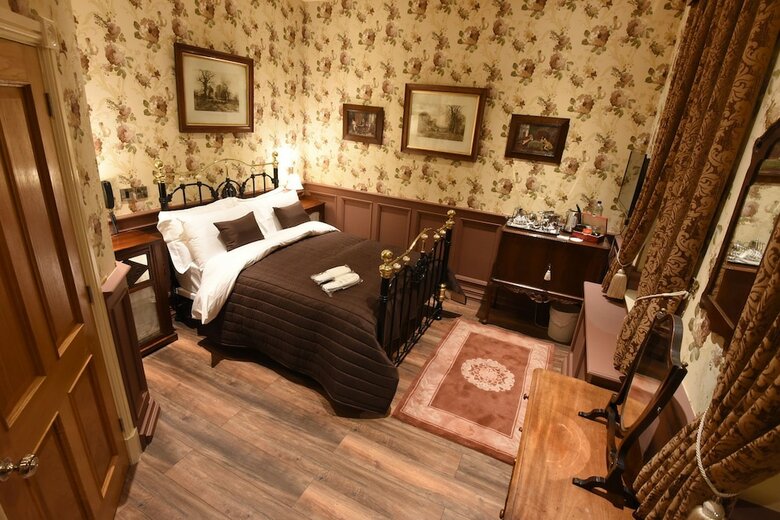 Hotel The Aston Tavern