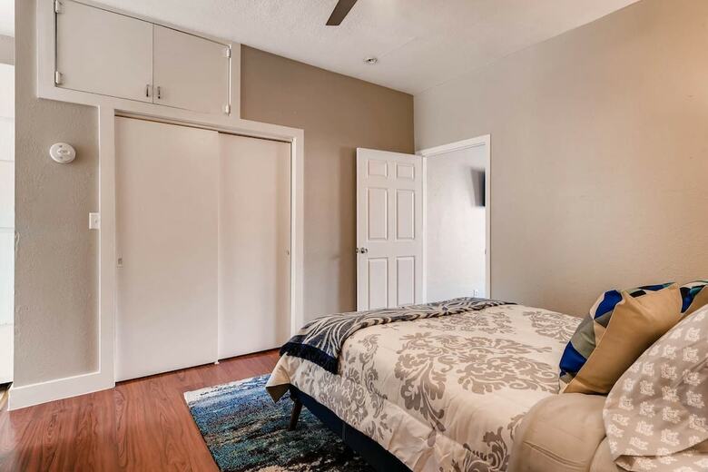 Apartamentos The Blue Rino - A Modern Experience