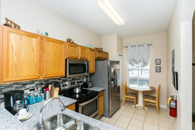 4br Townhome In Regal Palms By Shv-302
